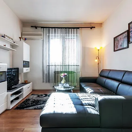 Apartment Zara Zadar