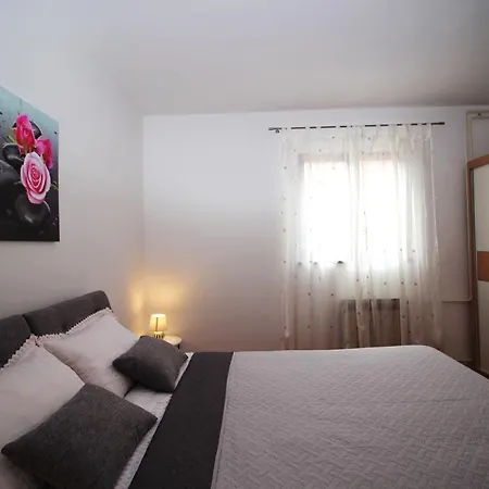 Apartment Zara Apartamento Zadar