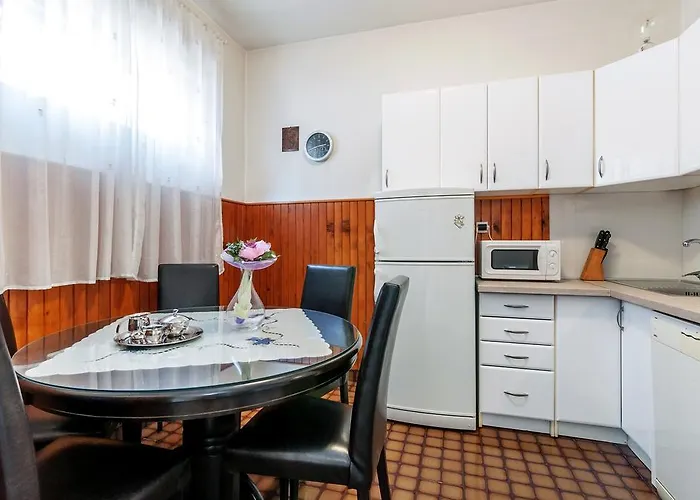 Apartment Zara Apartman Zadar